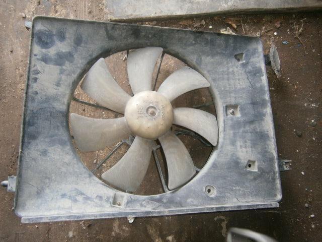 Диффузор радиатора Хонда Фит в Нерюнгри 24055